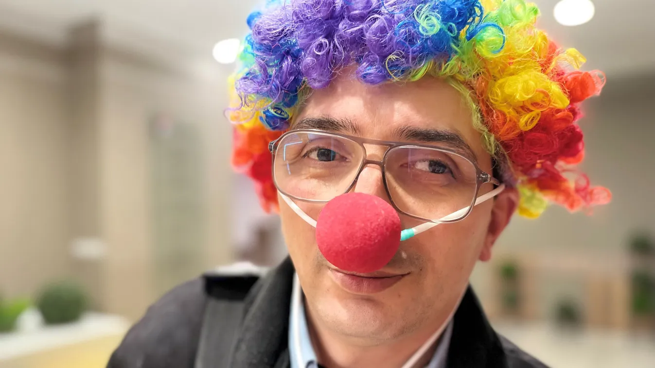 Dacol a sorsával Ádám, a bohócdoktor: ez az álma