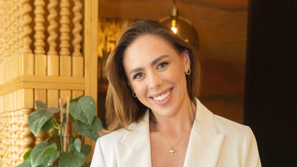 Fekete rövid ruhában mutatta meg hosszú lábait Lissák Laura