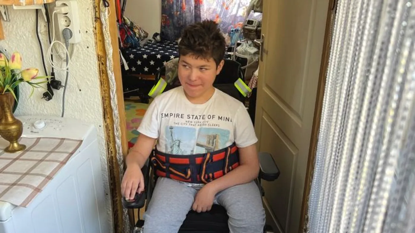 Utcára kerülhet a Duchenne szindrómában szenvedő Krisztián