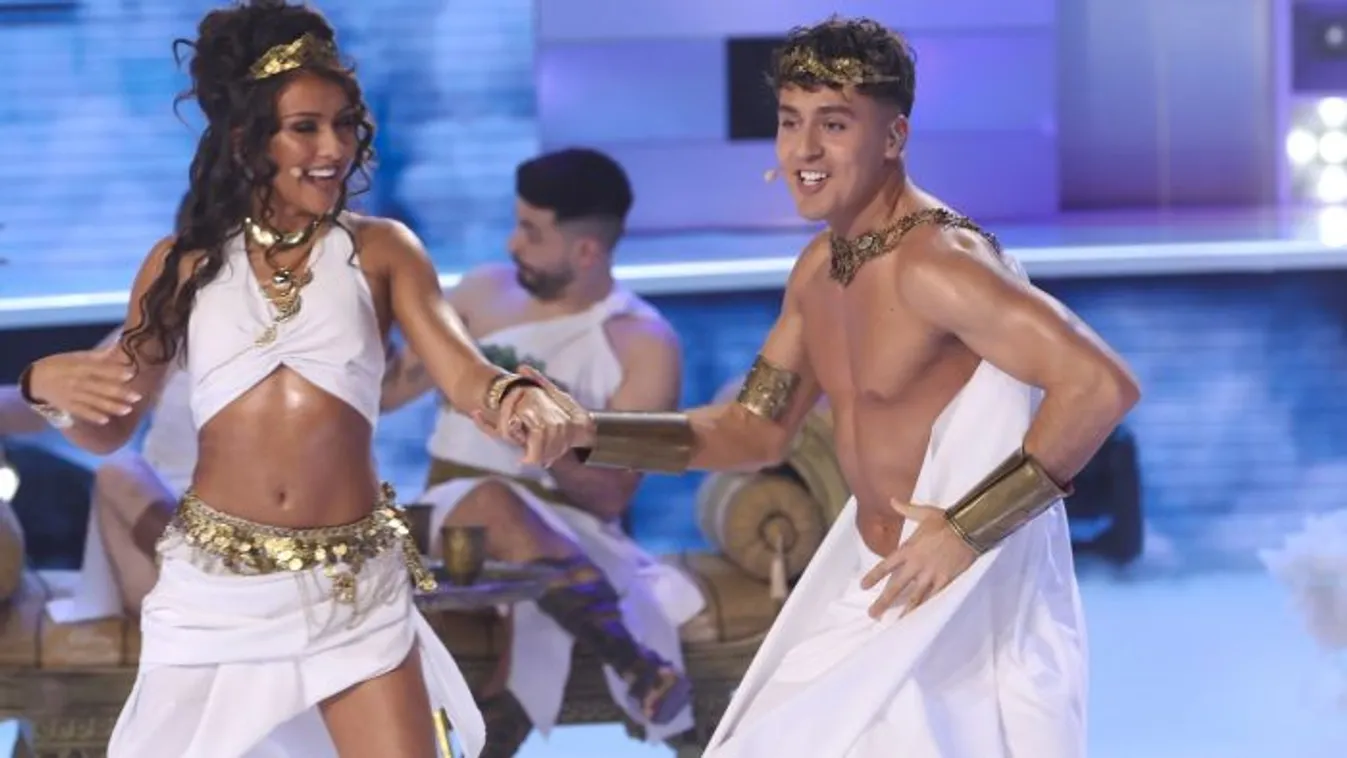 A széptestű álompár forró hangulatot csinált a stúdióban