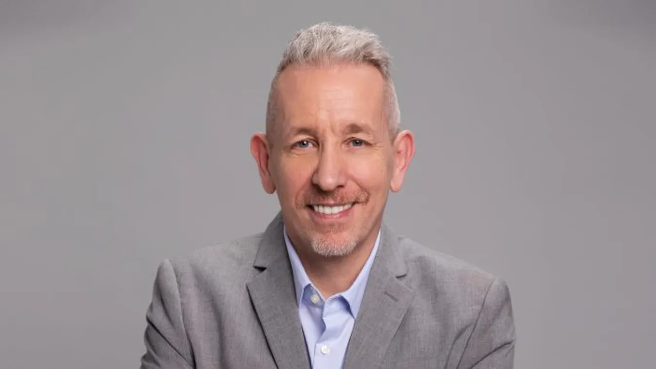 Sárközi Ákos új műsorban tér vissza