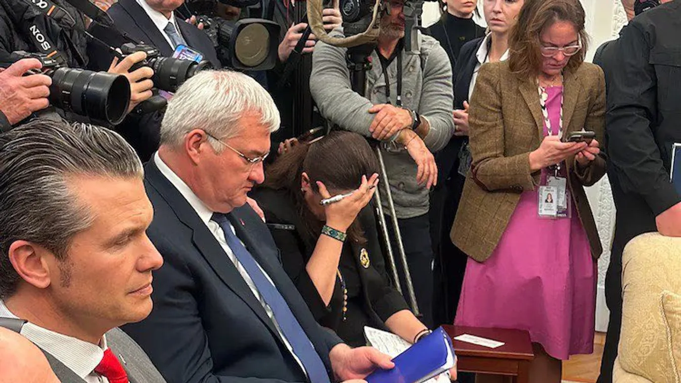 Még az ukrán követ is kínosan érezte magát Zelenszkij miatt a Fehér Házban