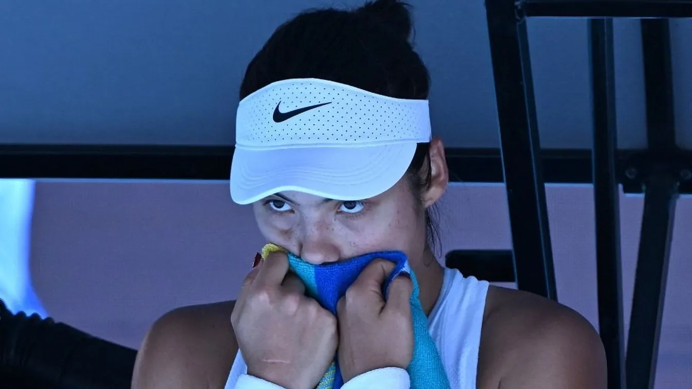 Titkosügynök vigyázza a világ egyik legjobb teniszezőnőjét