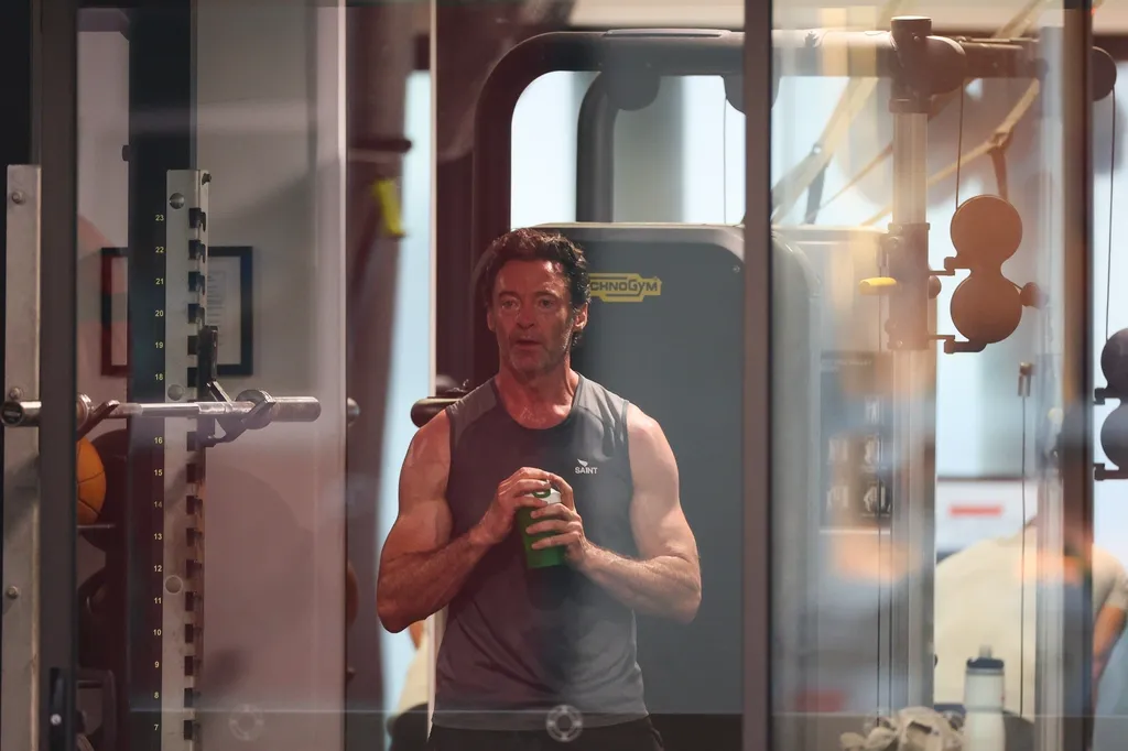 *PREMIUM-EXCLUSIVE* 56-year-old Australian actor Hugh Jackman is seen on his early morning workout session with his trainer in Bondi