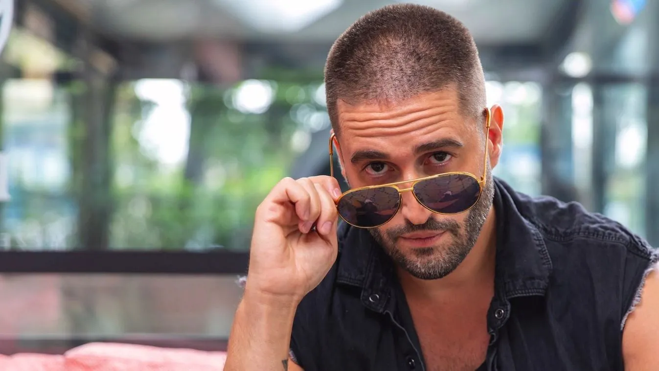 Thaiföldön jártak Király Viktorék, kisfiuk is velük tartott