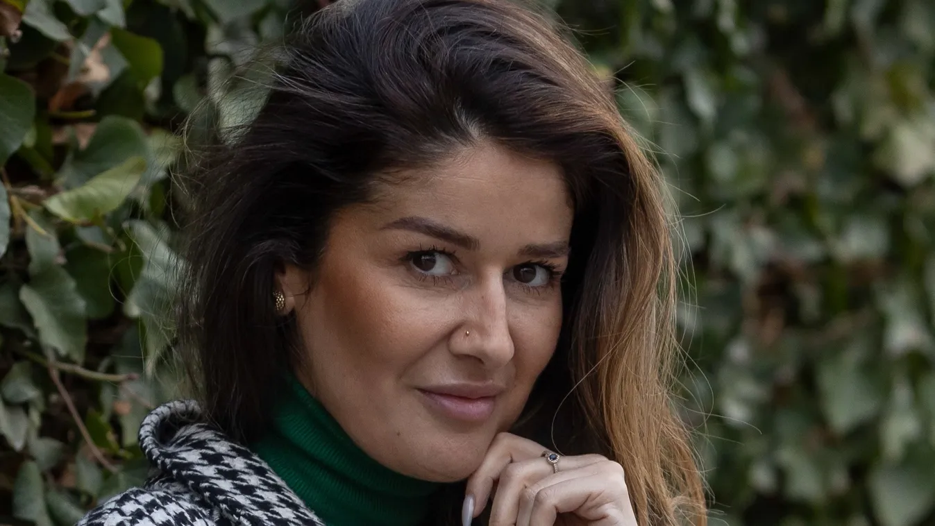 Singh Vikit tarhálós influenszernek nevezték