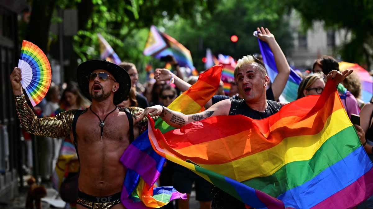 Sulyok Tamás aláírta a Budapest Pride-ot betiltó törvényt