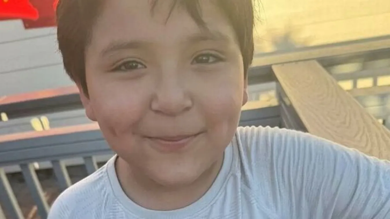 Meghalt egy 7 éves kisfiú, édesanyja összeroppant