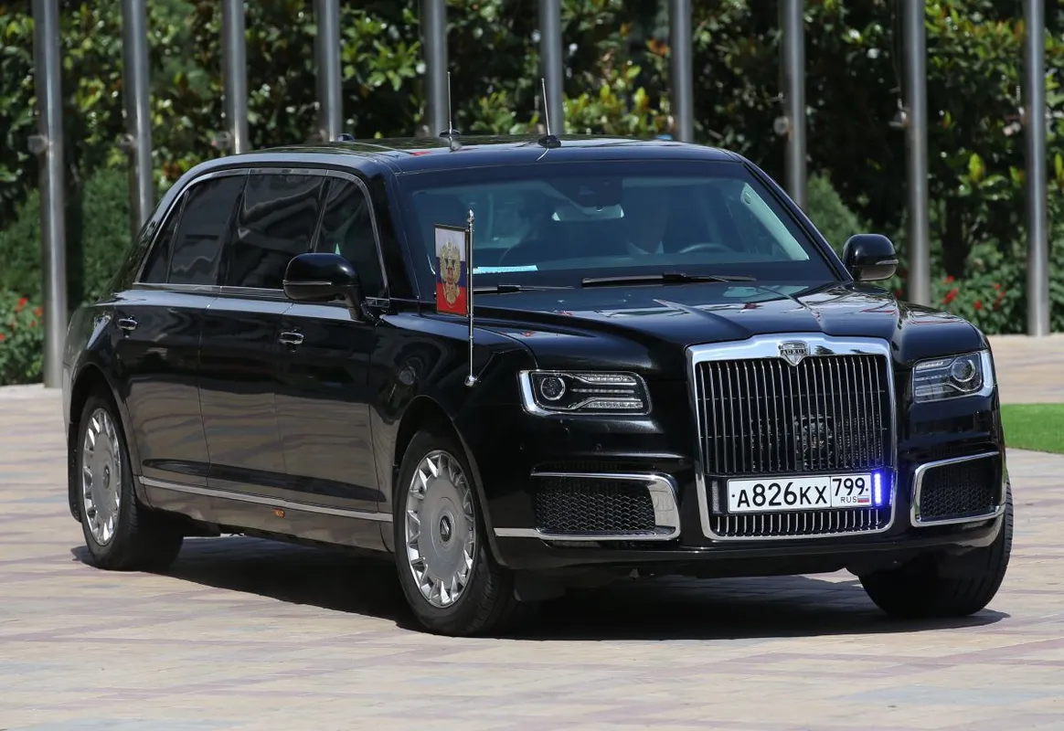 Putyin limuzinja felrobbant Russian President Vladimir Putin attends the 5th CICA Summit in Dushanve