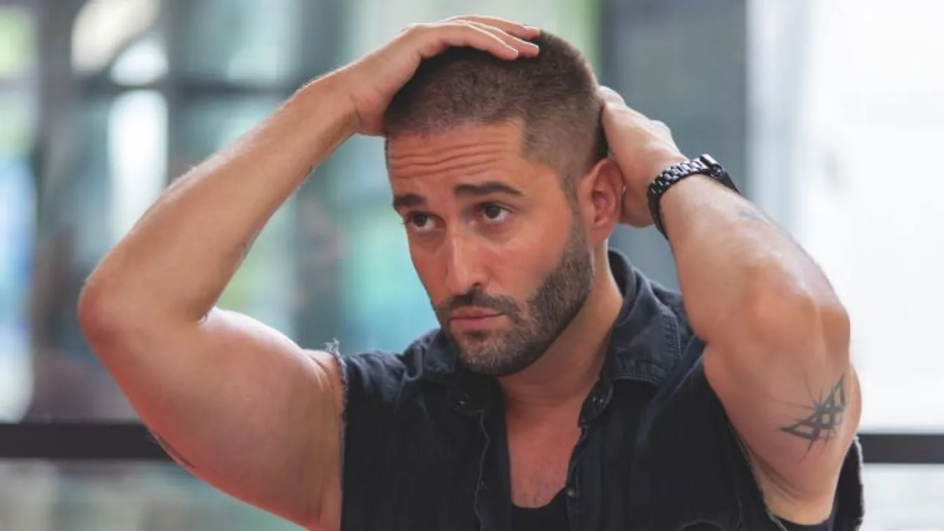 Óriási örömhírt jelentett be Király Viktor