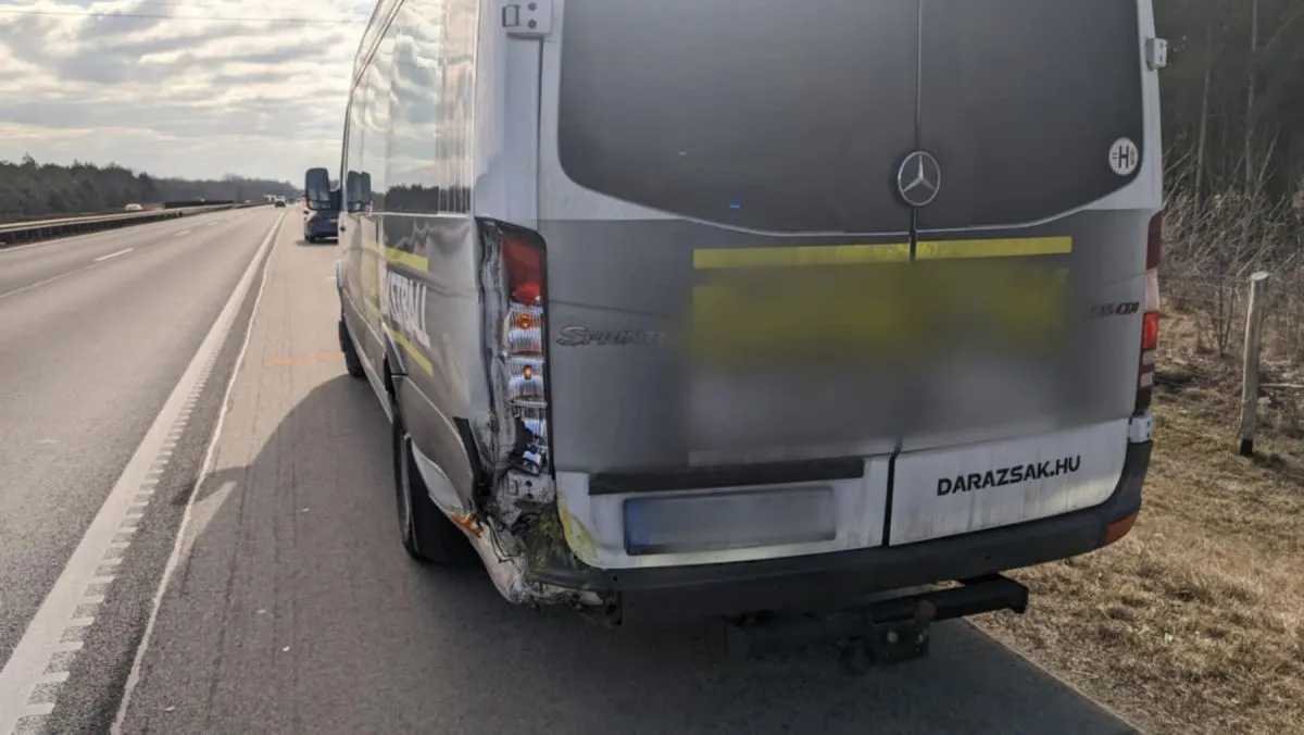 kisbusz, taxi, baleset, M5