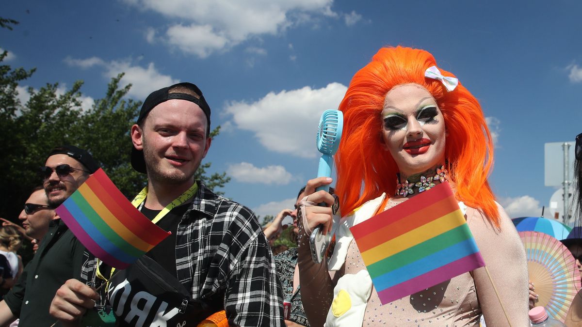 PRIDE téboly: Te örülnél, ha  ezt látná a gyereked? +18