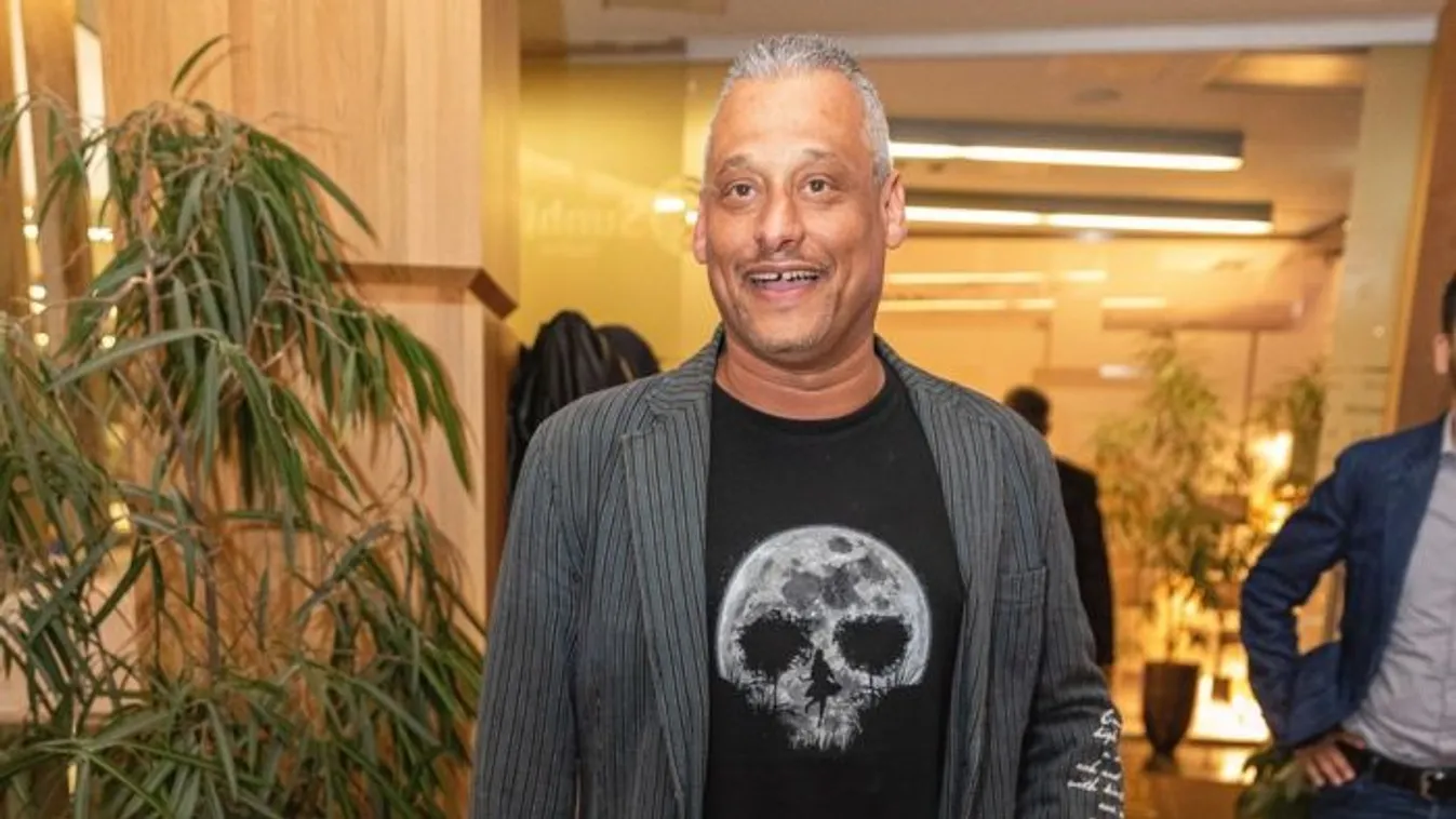 Bebe a szívfájdalmáról vallott