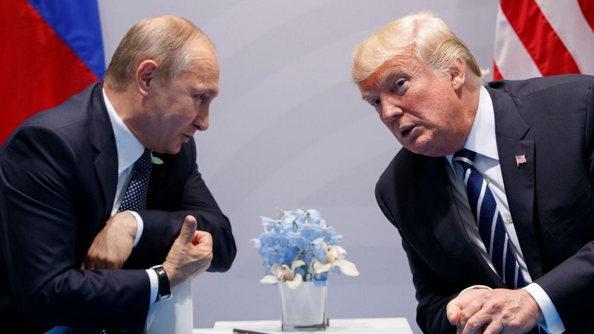 Trump telefonon beszélt Putyinnal, jó esélyt lát a békére
