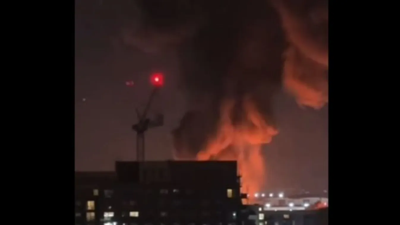 Felcsaptak a lángok Európa legnagyobb repülőterénél