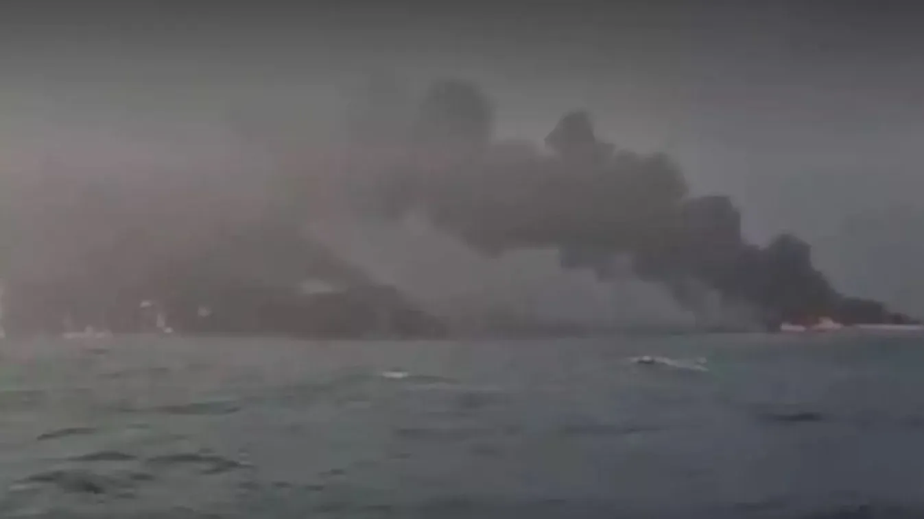 Olajszállító tartályhajó ütközött össze egy teherhajóval