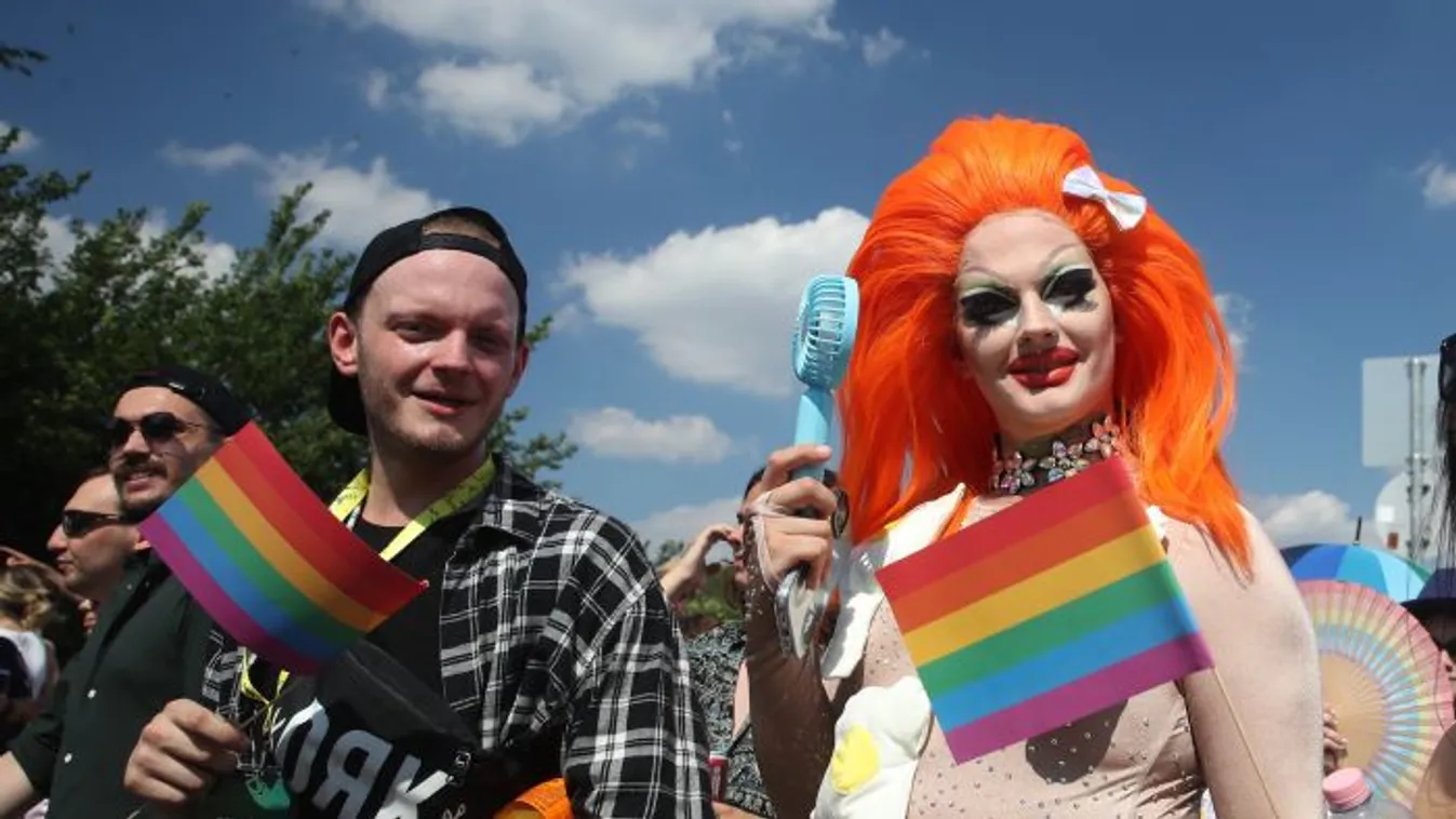 Te szívesen mutogatnád ezt a gyerekednek?