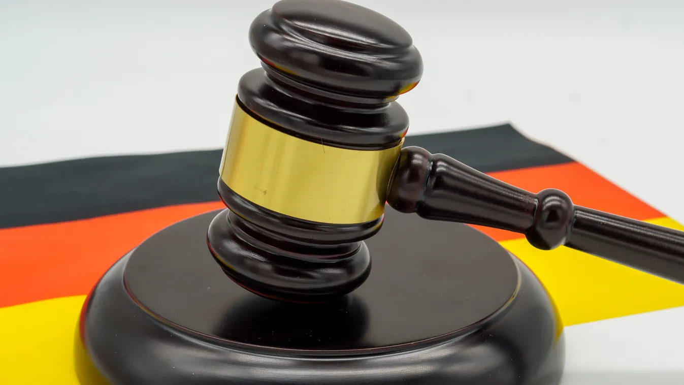 Kitoloncolását kérte egy migráns