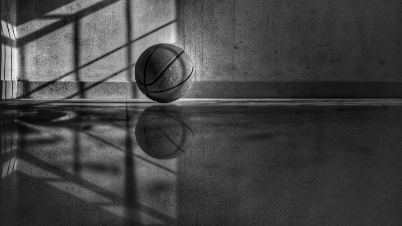 Sokkoló, ahogy levezette a dühét a kosárlabdaedző