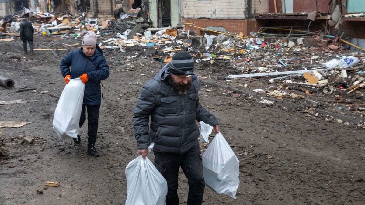 Kijev,,Ukrajna,-,jan.,05,,2024:,Önkéntesek,És,Rezidensek,Tiszta