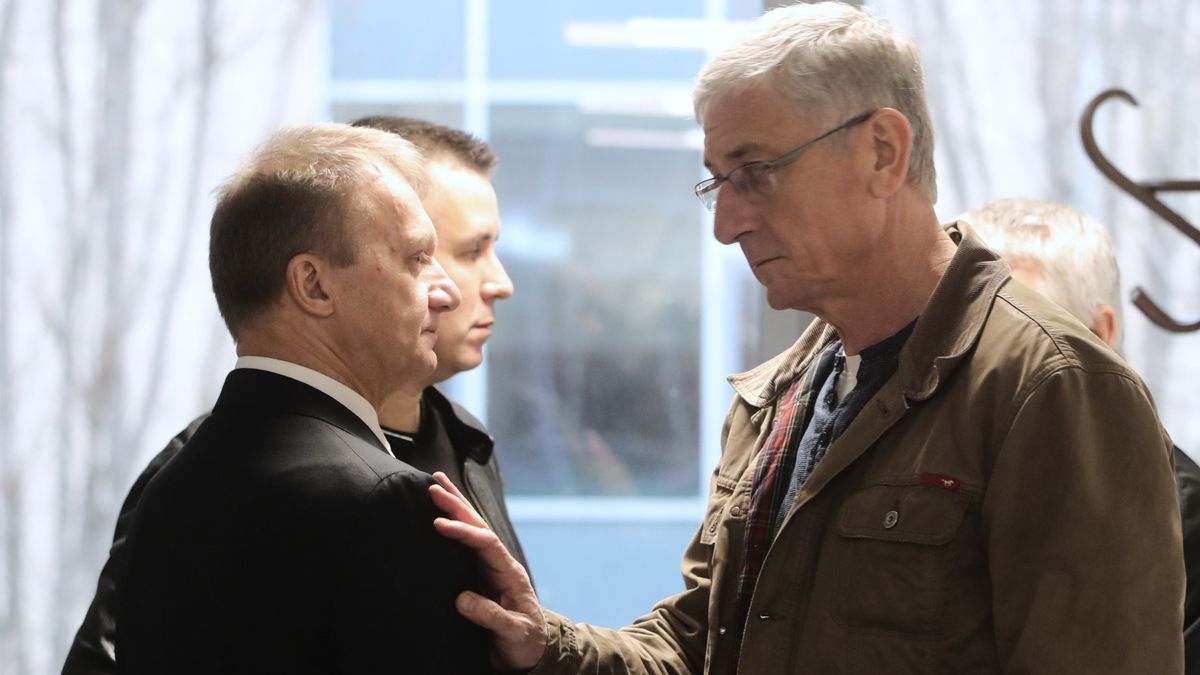 Lakás és villa is, így él Varju László a nagy baloldali