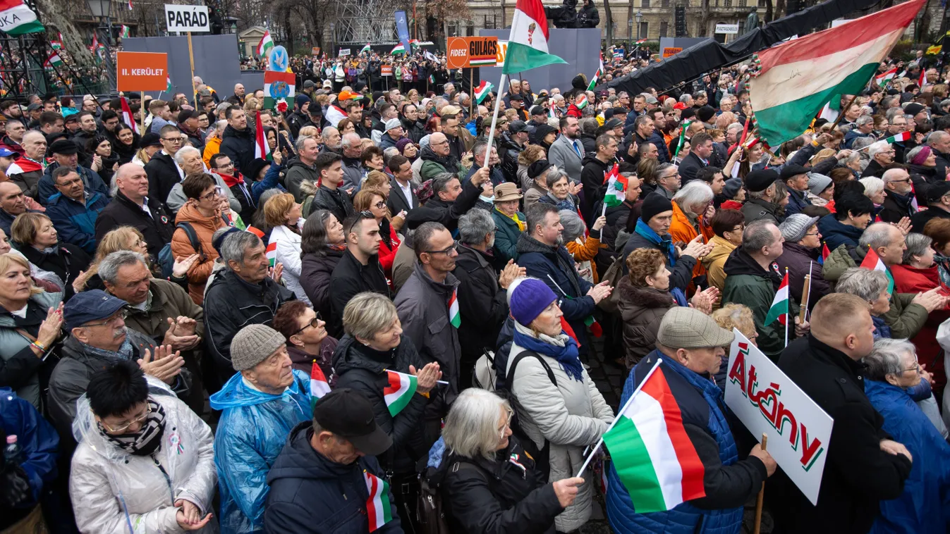 Orbán Viktor: A jövő nem a birodalmaké, hanem a patriótáké és a független nemzeteké