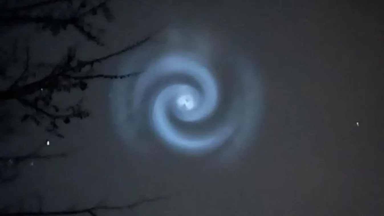 Megszólalt a szakértő a SpaceX  égi jelenségről - kiderült, mit láttunk