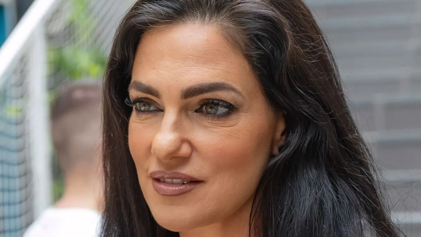 Bikiniben villantotta meg formás fenekét Bódi Sylvi