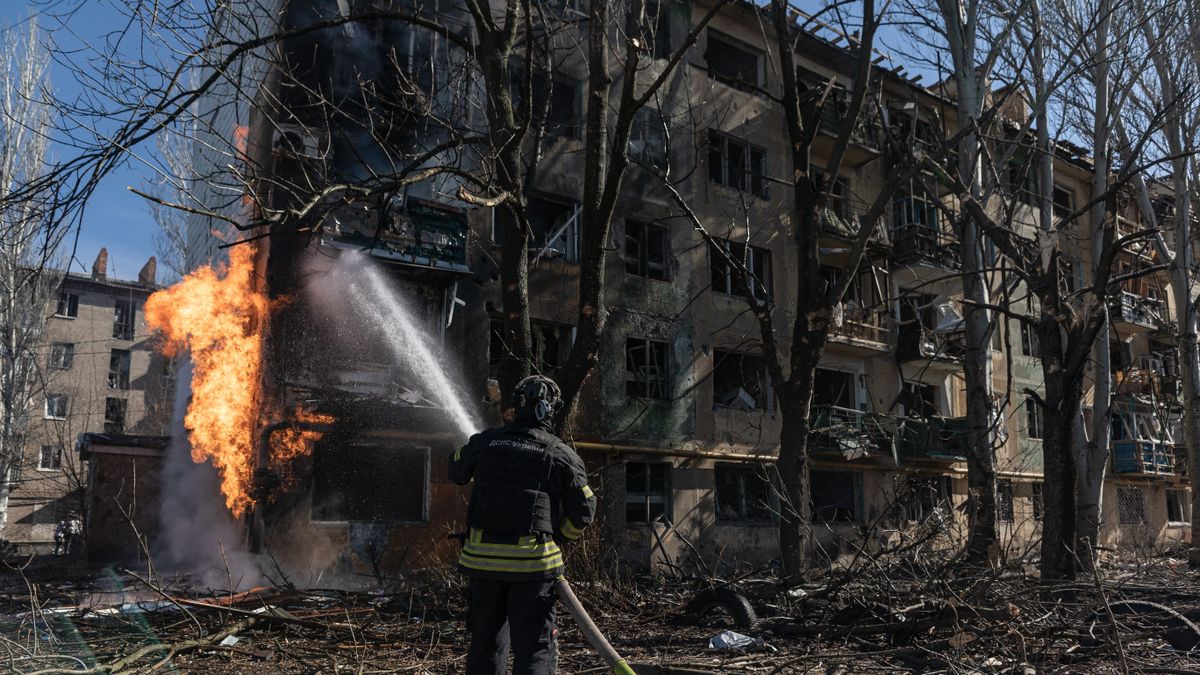 Russian aerial bombardment hit Ukrainian city of Kostiantynivka, Ukrajna