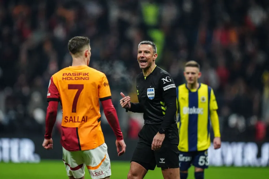 Két hete Vincic vezette Sallai Rolandék isztambuli derbijét, a Galatasaray-Fenerbahce (0-0) rangadót