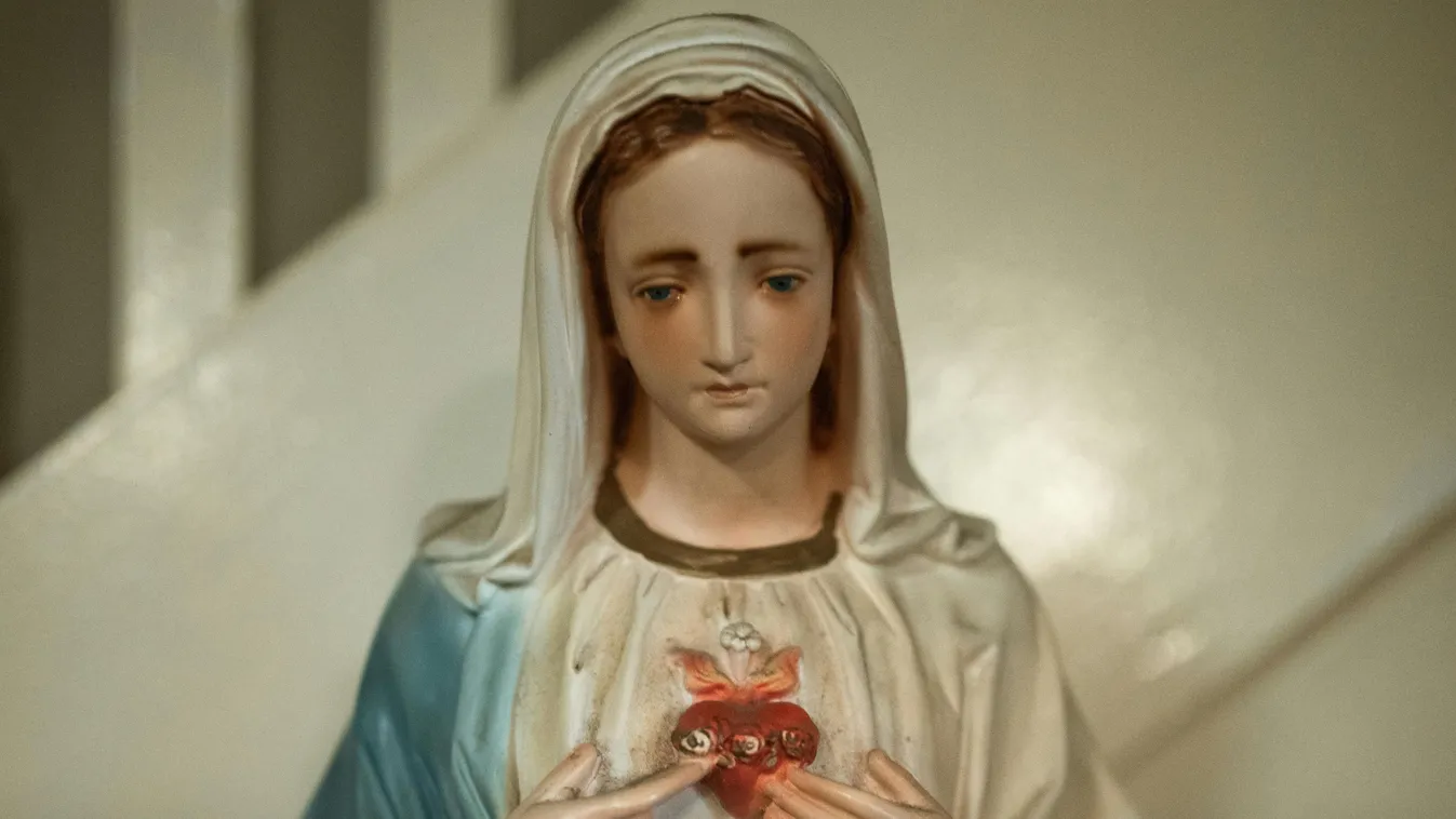 Itt az igazság a vért könnyező Szűz Mária-szoborról