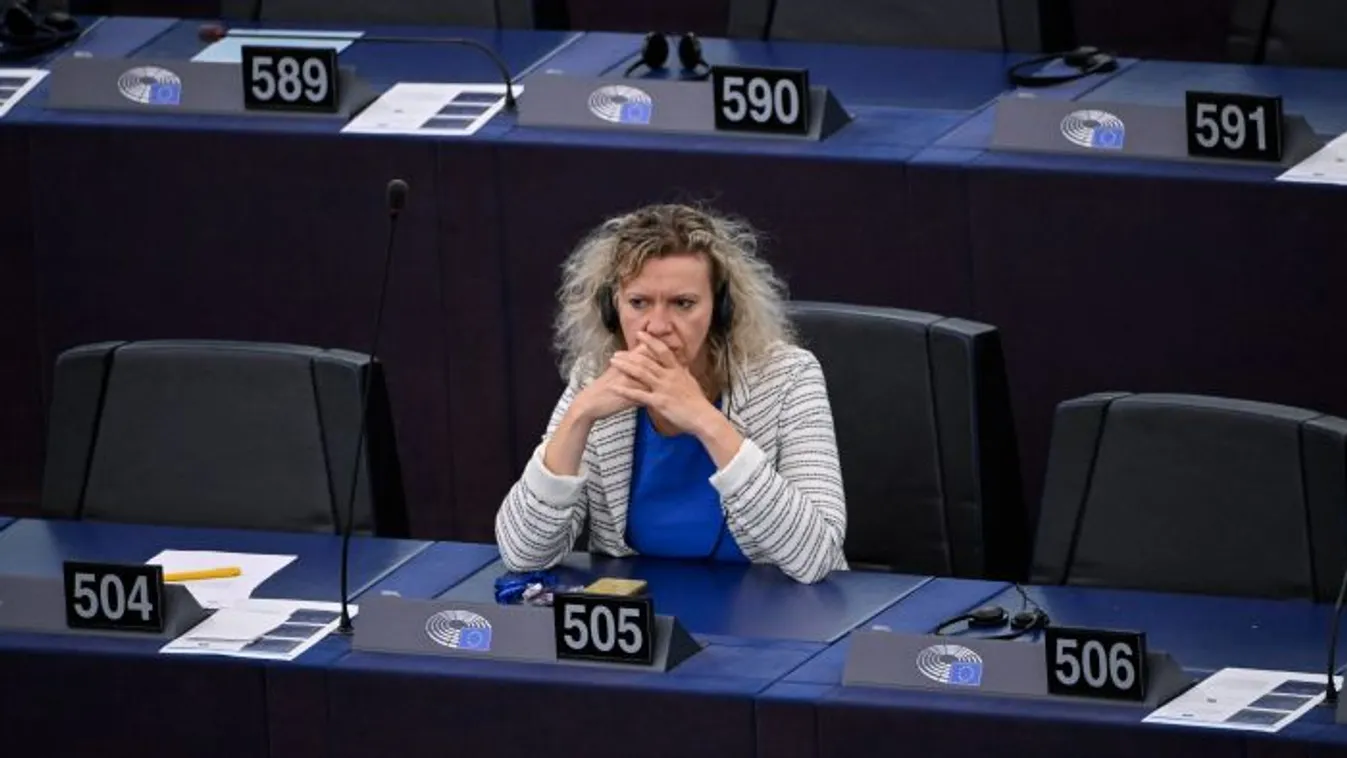 Magyar Péter és Kollár Kinga a kórházfejlesztések ellen