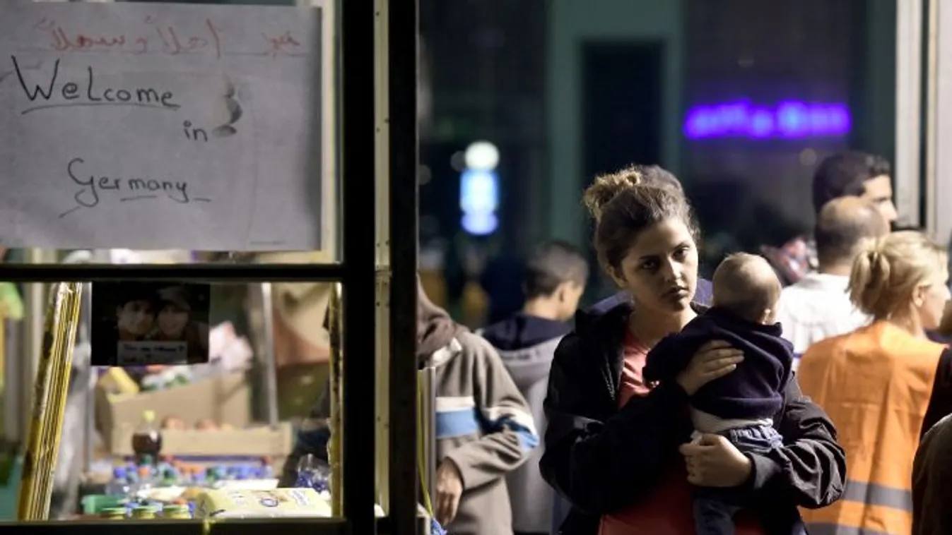 Egy nő tizenkétszer vett fel jogosulatlanul pénzeket