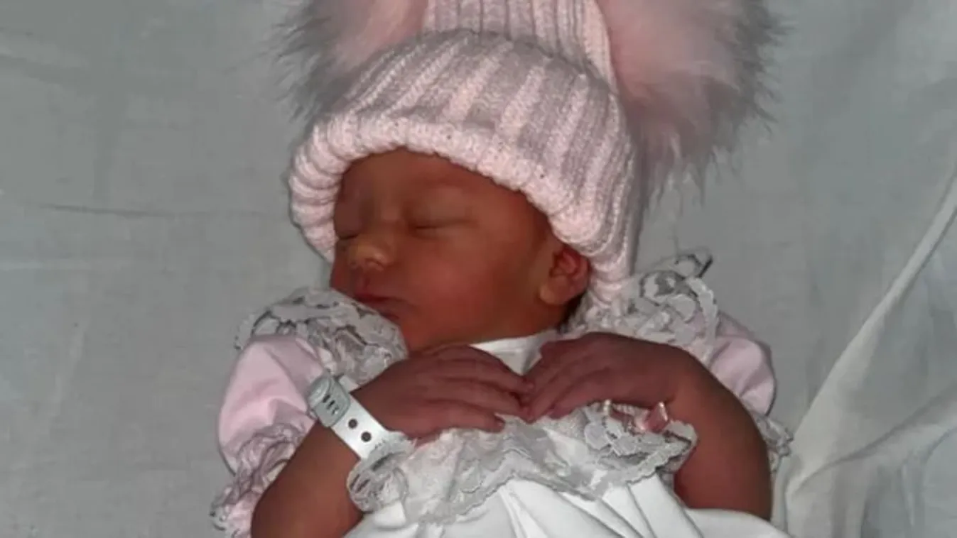 Szülei karjai közt hunyt el a 12 napos kislány
