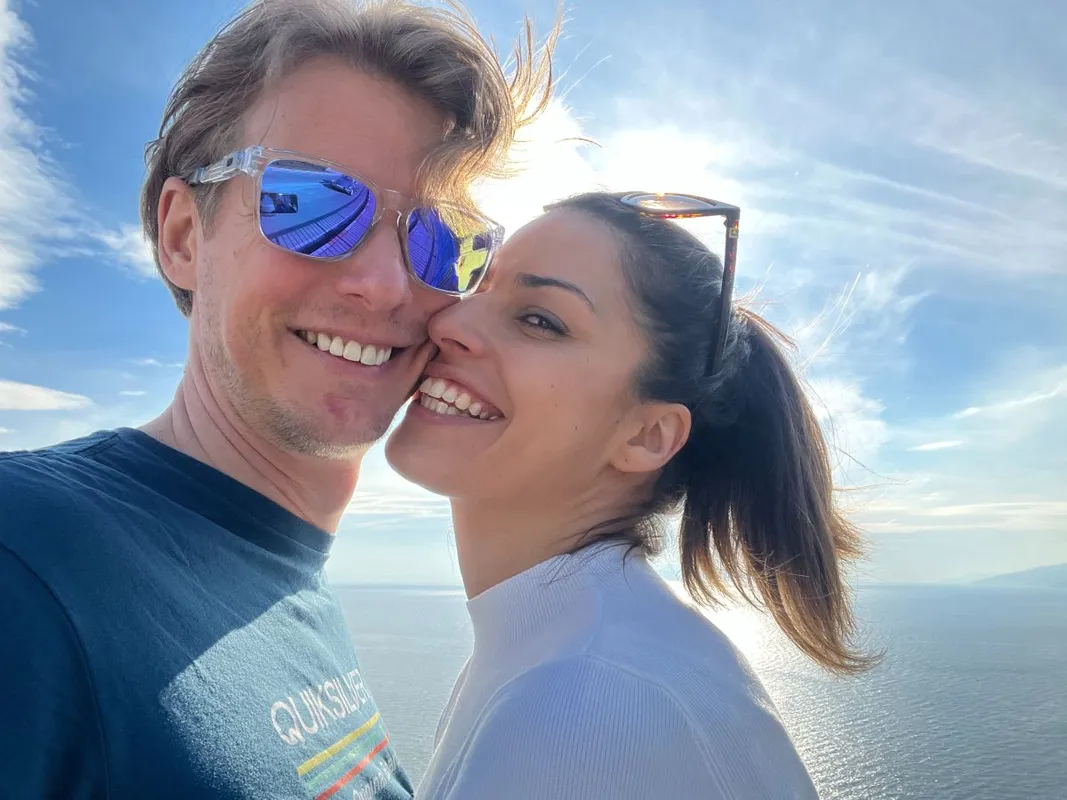 Czippán Anett és párja, Miklós