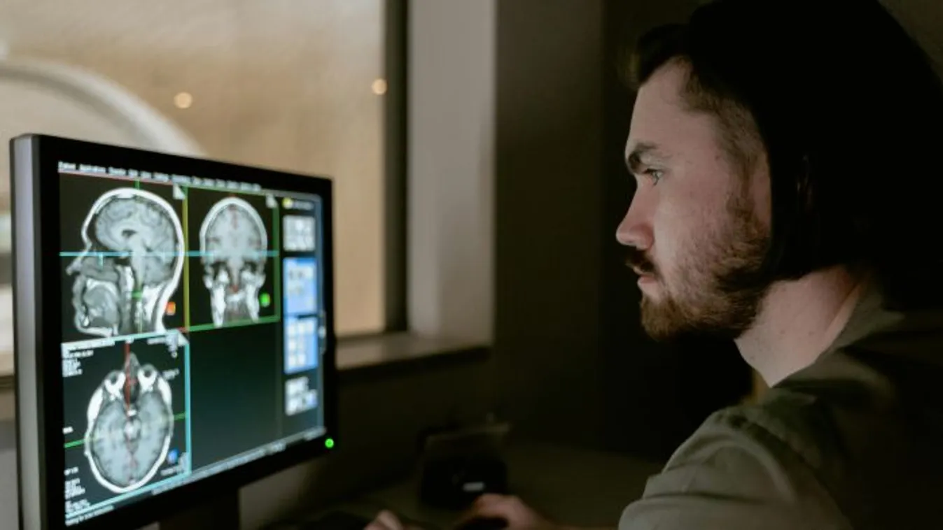 Térdműtétje után arra ébredt, hogy más nyelven beszél