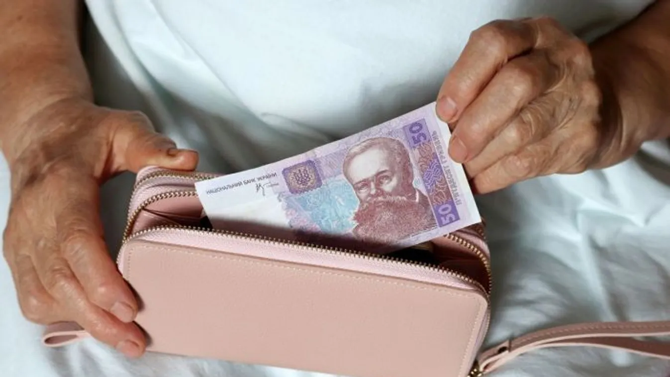Összeomlana a magyar nyugdíjrendszer Ukrajna EU-tagságától