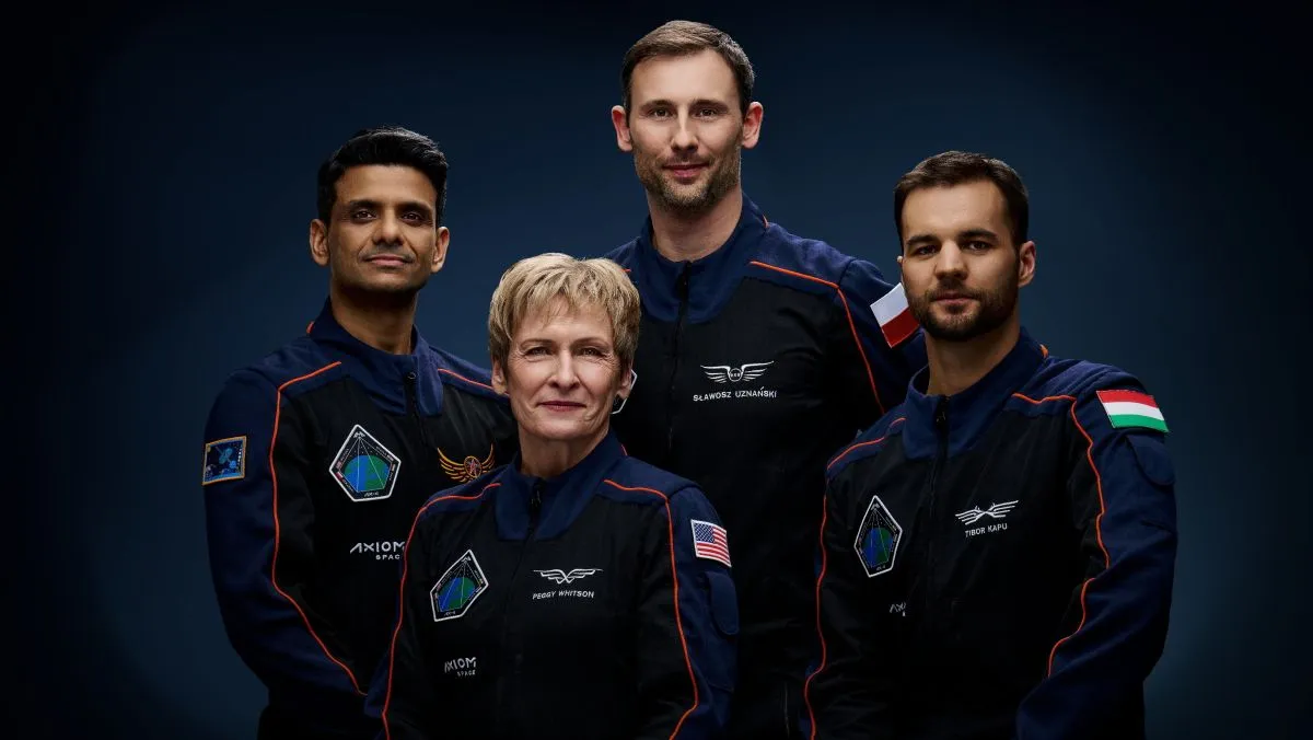 WHITSON, Peggy; KAPU Tibor