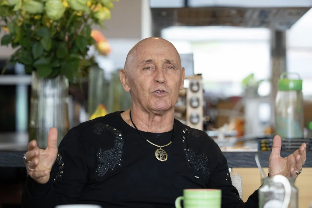 Pataky Attila, Kapu Tibor