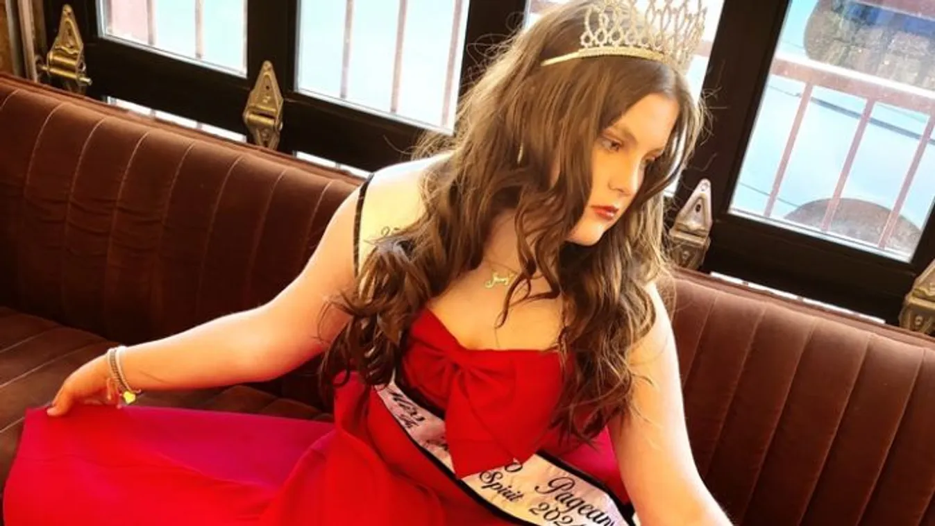 Rettenet az iskolánál, halálba zuhant a 13 éves lány