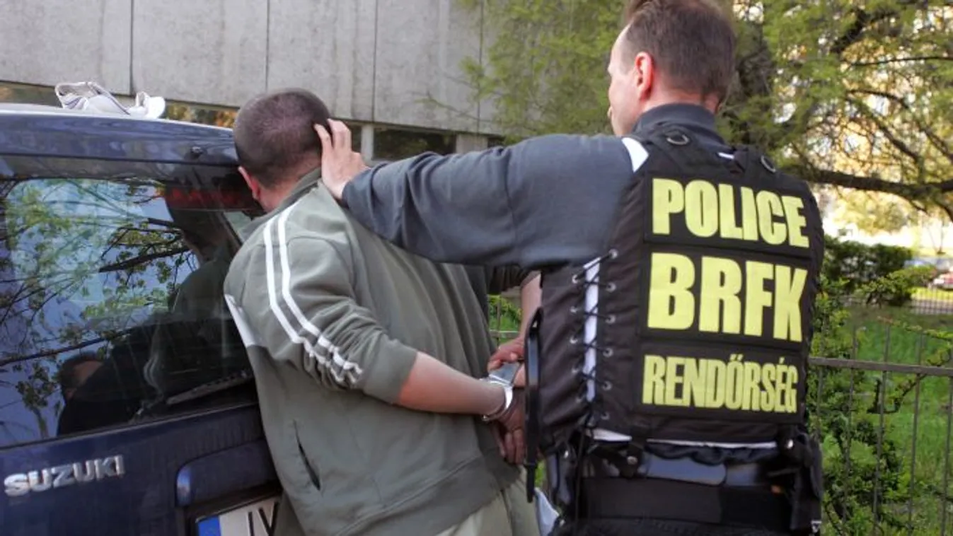 Vasszigorral csap le a kormány a drogkereskedőkre