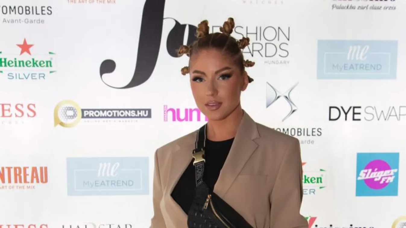 Tolvai Reni új arcára kiakadtak a rajongók