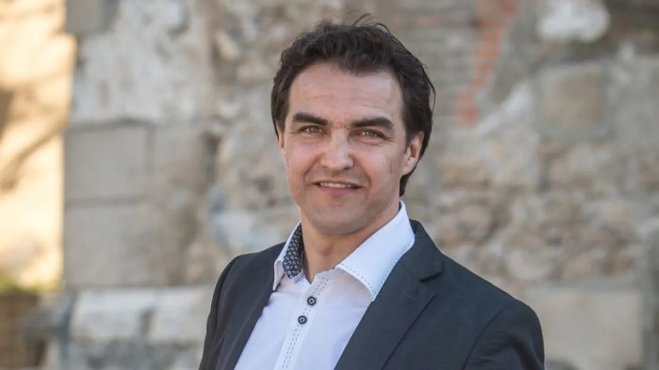 Dolhai Attila még találkozhatott a pápával halála előtt