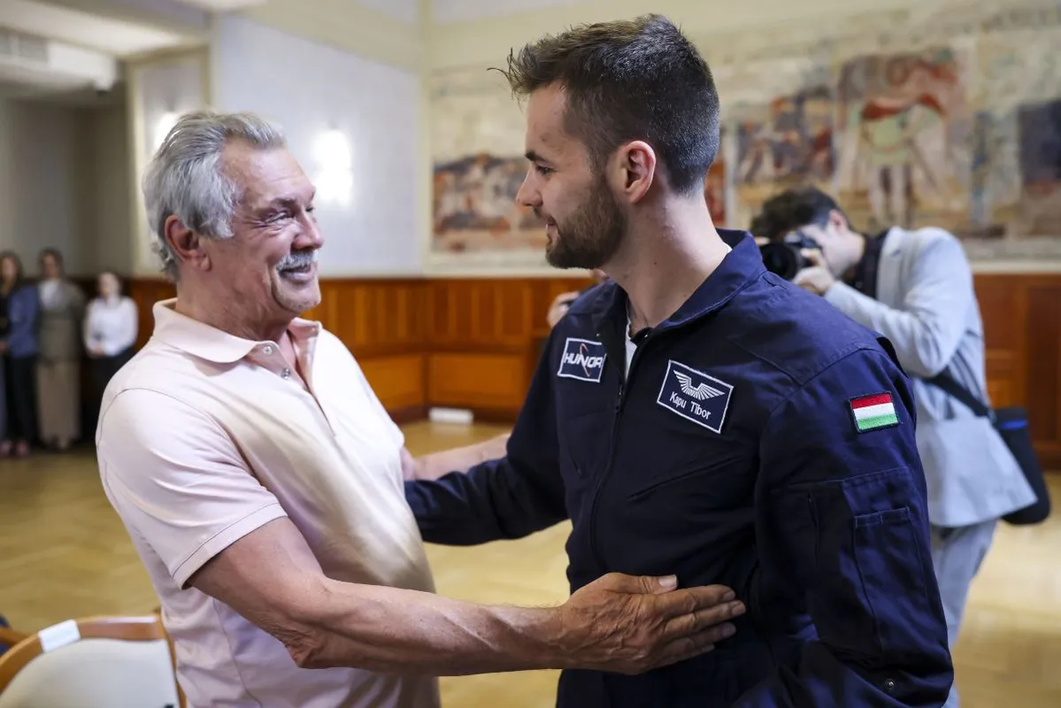 FARKAS Bertalan; KAPU Tibor