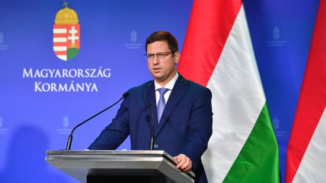 Gulyás Gergely: Brüsszelből a béke helyett a fegyverszállításokat támogatják