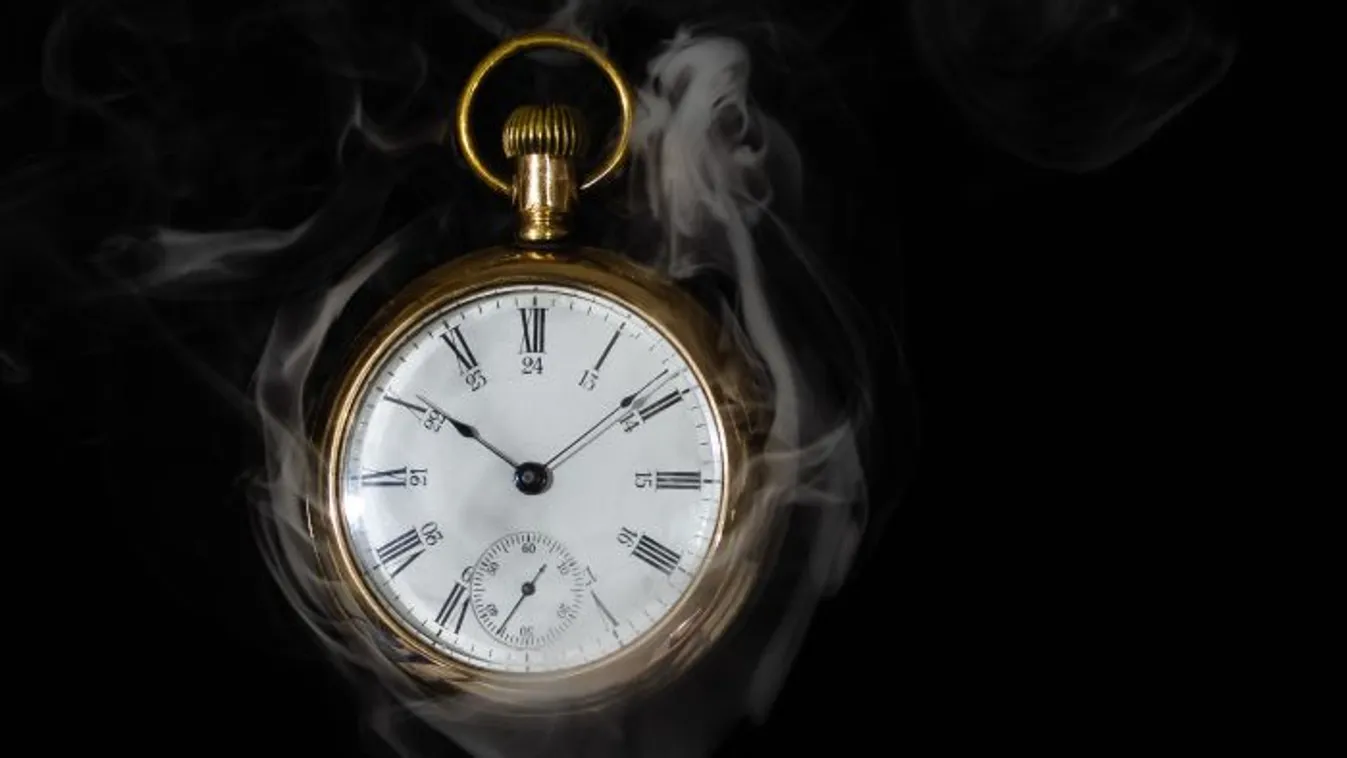 Átkozott zsebóra terrorizálja a családot