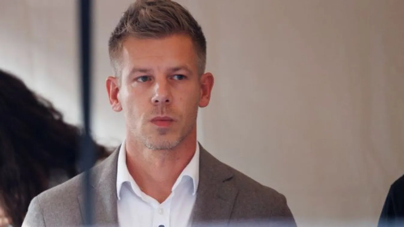 Jó keresztényként próbál tetszelegni Magyar Péter