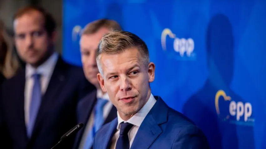 Menczer Tamás: Árulók! Brüsszel Péter hazaáruló!