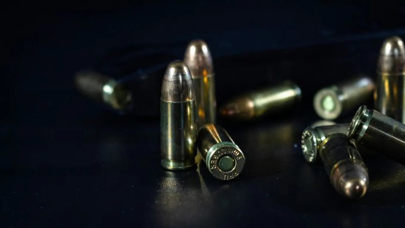 Nyílt utcán lőtte agyon a nőt, mert beszólt neki