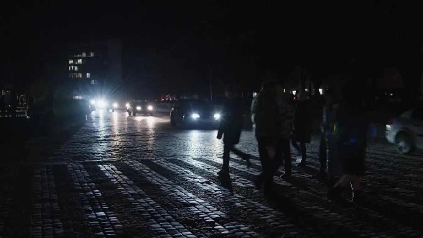 Elment az áram az egész országban, kiürítették a metrót